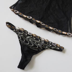 Conjunto vintage italiano de bustier y tanga Intimissimi - bordado en oro y plata, 2005 imagen 10
