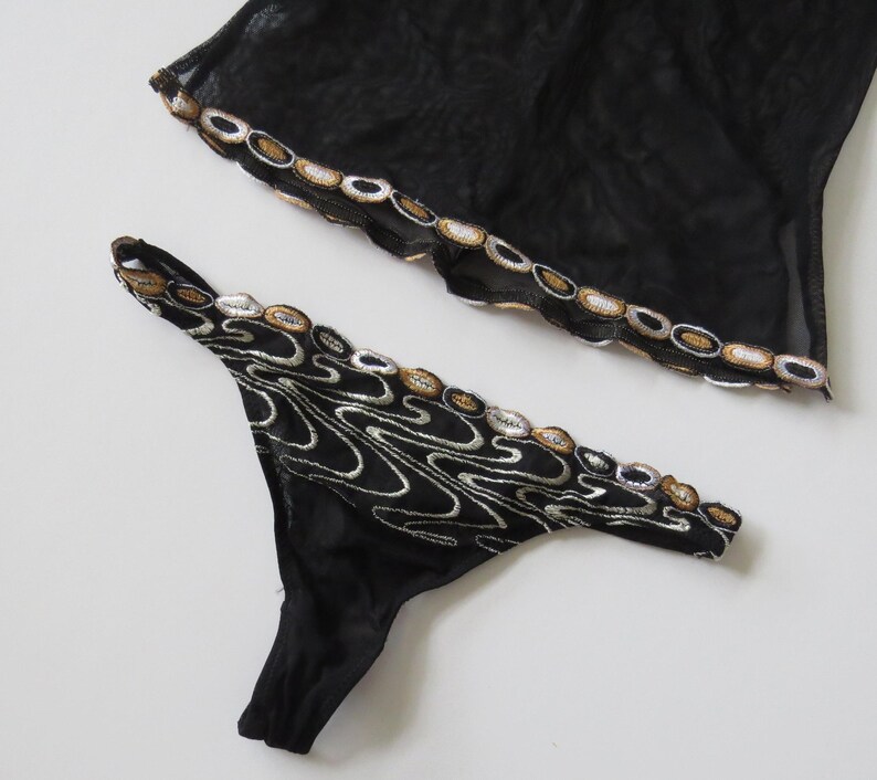 Conjunto vintage italiano de bustier y tanga Intimissimi - bordado en oro y plata, 2005 imagen 10