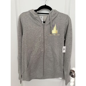 Walt disney world cinderela castle gold/theme parks 2025/ hoodie w zip/nwt afbeelding 4