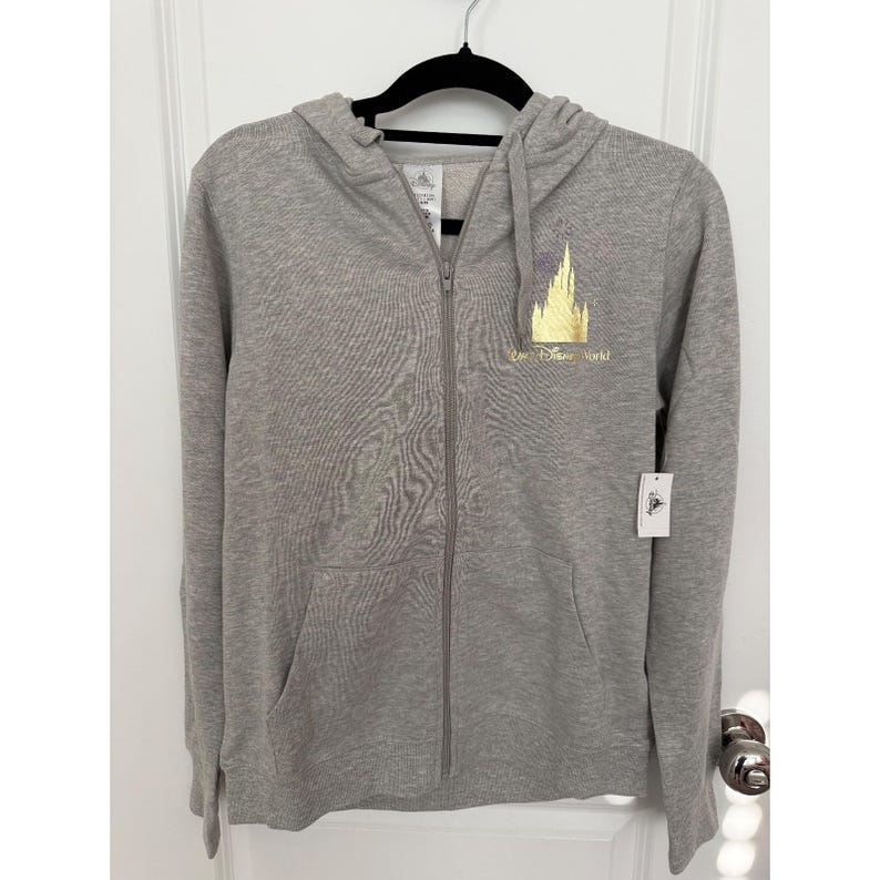 Walt disney world cinderela castle gold/theme parks 2025/ hoodie w zip/nwt afbeelding 4