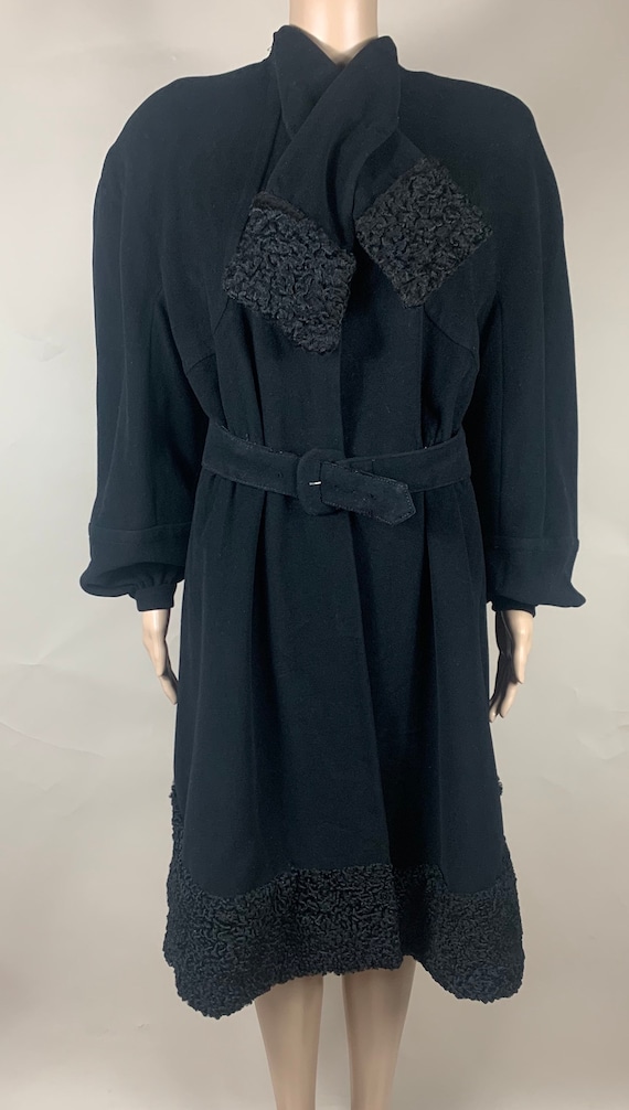 Vintage Late 1930s Black Wool Coat w Persian Lamb… - image 3