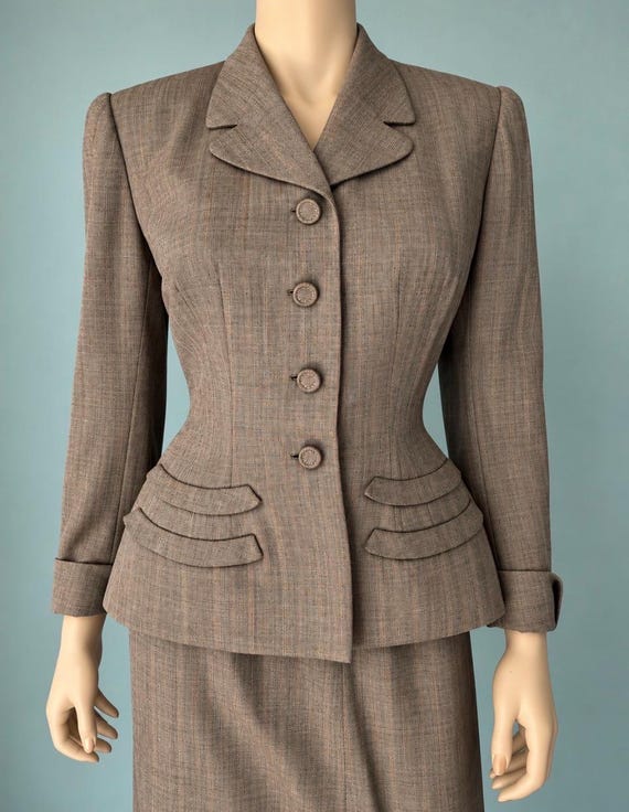Vintage 1940s XS Suit by Hattie Carnegie