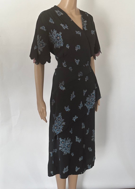 Vintage 1940s Rayon Black Floral Dress. Volup siz… - image 3