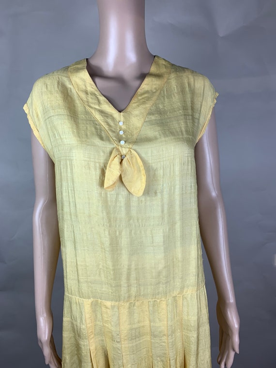 1920s Yellow Silk Dress - image 2