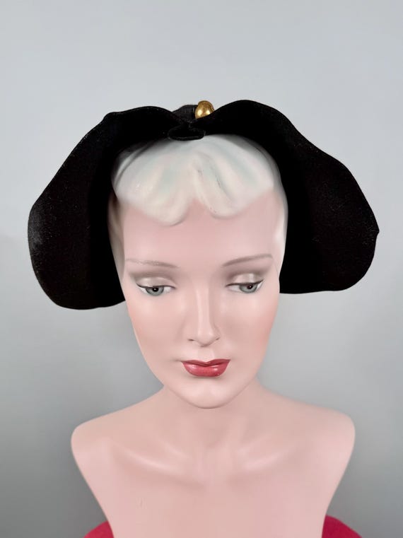 Vintage 1940s German Black Felt Hat by Elsa Faul RARE