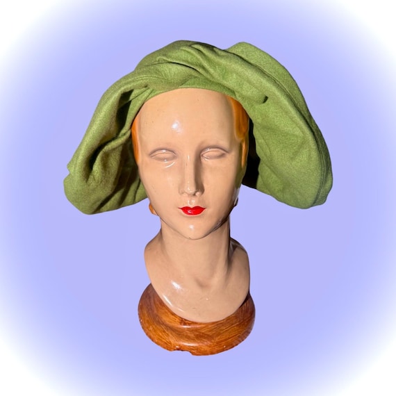 Vintage 1930s Green Felt Wide Brim Cloche