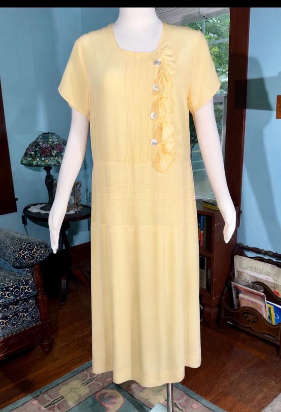 Vintage 1920s  1930s Yellow Silk Dress by 400 Frocks
