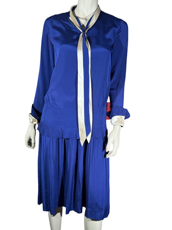 Vintage 1920s Blue Silk Crepe Dress with Long Neck Sash