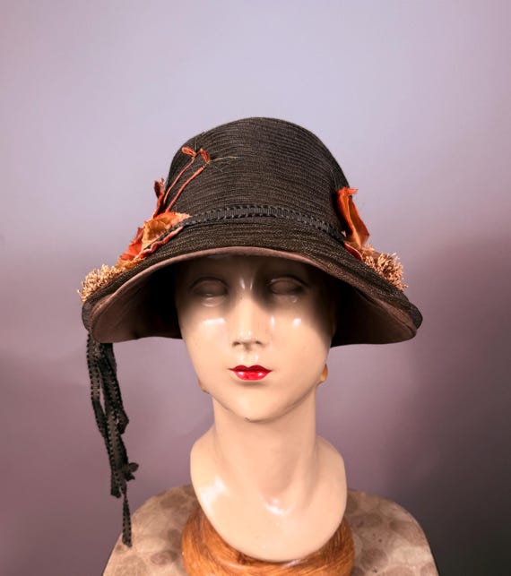 Vintage 1920s Brown Horsehair Cloche 21 Inch by Lafayette