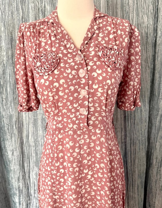 1940s Dusty Pink Dress w Heart Shaped Pockets Med