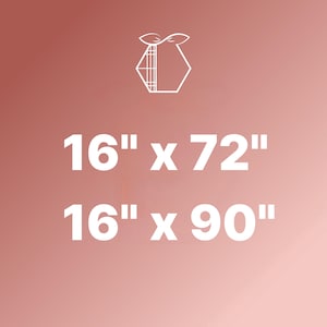 K&ouml;nnte beinhalten: Ein ros&eacute;goldener Hintergrund mit einem wei&szlig;en Linien-Icon eines gefalteten Stoffartikels oben. Unter dem Icon zeigt wei&szlig;er Text die Ma&szlig;e 16 Zoll mal 72 Zoll und 16 Zoll mal 90 Zoll an, was auf zwei verf&uuml;gbare Gr&ouml;&szlig;enoptionen hinweist.