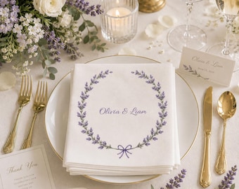Servilletas personalizadas con diseño de corona de lavanda, decoración personalizada para la recepción de boda con los nombres de la pareja.