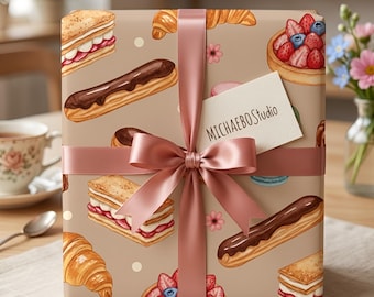 Papel de regalo con motivos de pastelería francesa / Papel de regalo con acuarelas de croissants, éclairs y macarons