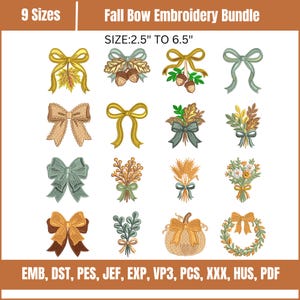 Può includere: Set di ricami Fall Bow con 9 dimensioni che vanno da 6,35 cm a 16,51 cm. L'immagine mostra sedici distinti disegni da ricamo con fiocchi, foglie autunnali, ghiande, grano, zucche e composizioni floreali nei toni dell'oro, del verde e del marrone.
