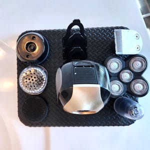 Freebird organizer, top view, 
freebird shaver stand
freebird organizer
head shaver holder
electric shaver stand
mens grooming organizer
razor holder stand
bald head shaver
bathroom organizer men
shaving station holder
mens gift idea
fathers day gift
3d printed organizer
bathroom counter decor