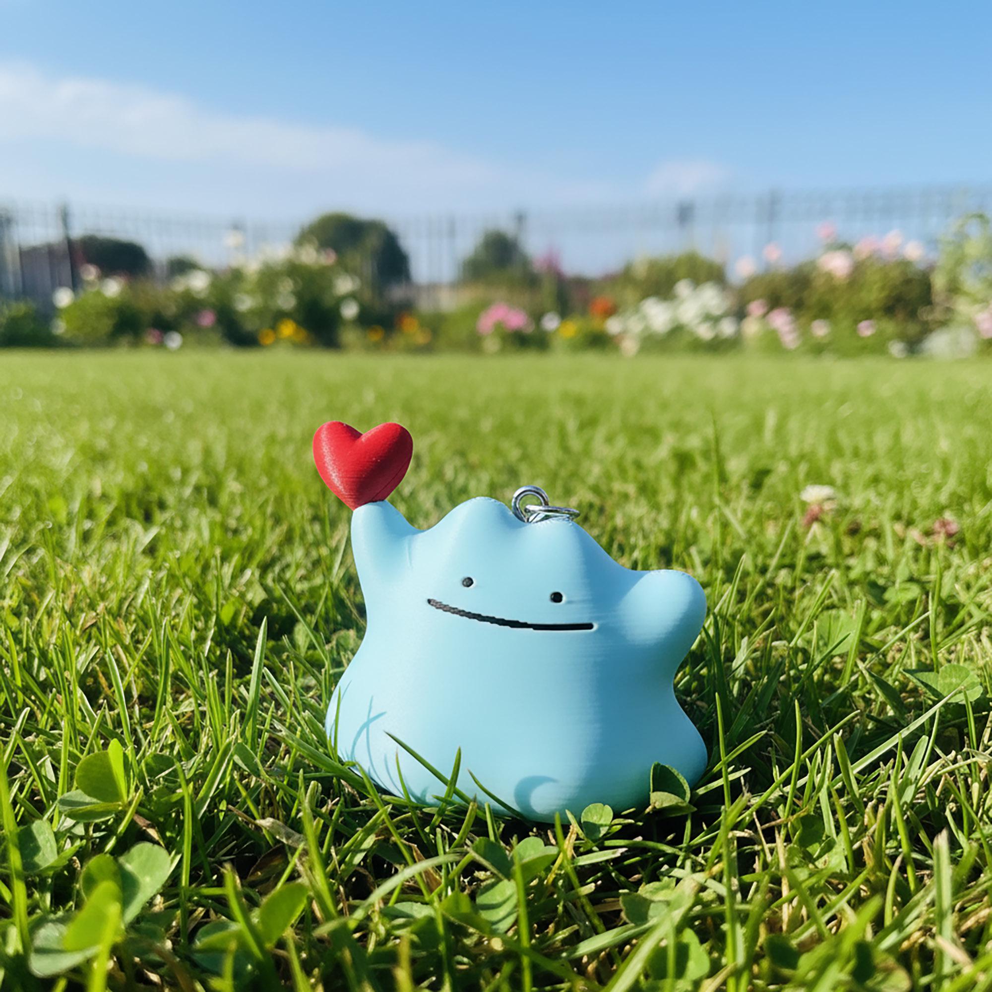 Ditto Holding Heart Keychain - Poko Style Chibi Monster Pendant