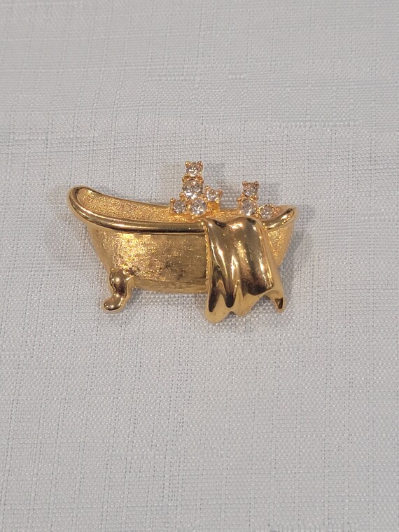 1980s Piscitelli Gold Tone Bathub Brooch - image 2