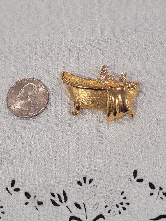 1980s Piscitelli Gold Tone Bathub Brooch - image 4