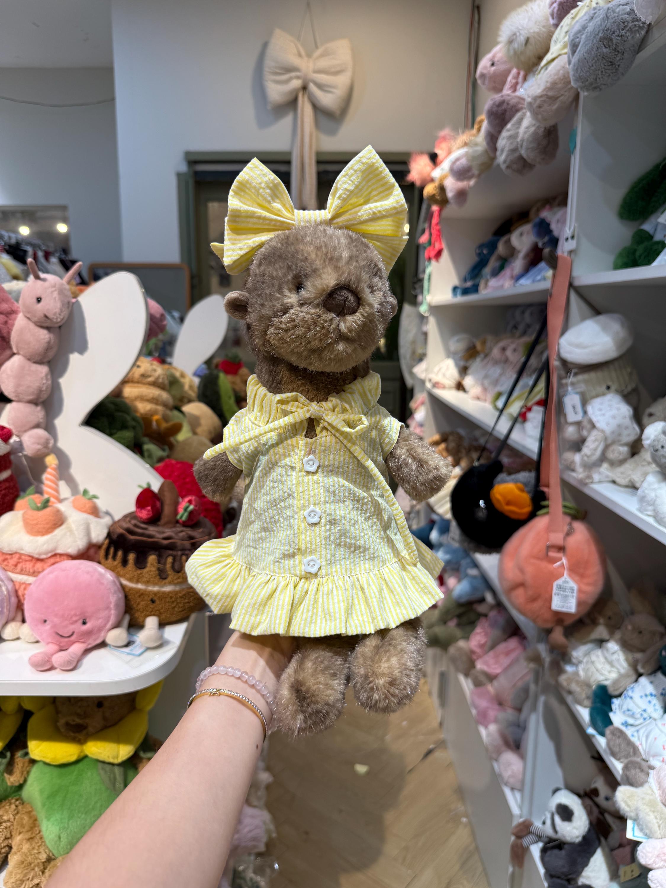 Jellycat Brooke Otter - Etsy