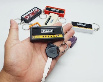 Llavero con forma de cabeza de amplificador de madera – Llavero con mini amplificador de guitarra, regalo para músicos, anillo de acero inoxidable, accesorio hecho a mano para amantes de la música