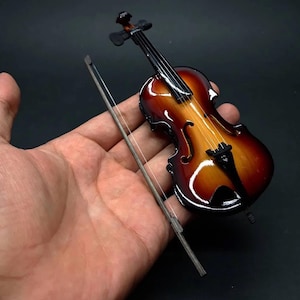 バイオリン　ディスプレイ　アンティーク Violin display case - Etsy 日本
