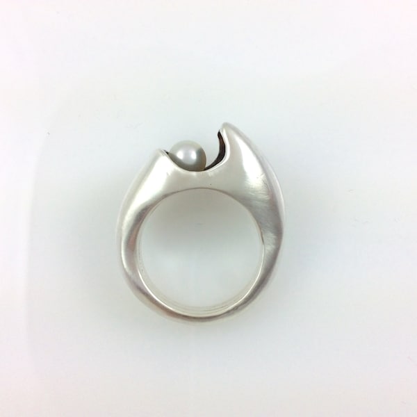 Pearl Ring Sterling Silver WaxCast MauiWave Oxidized Satin Finish Fabricated Contemporary Size 7