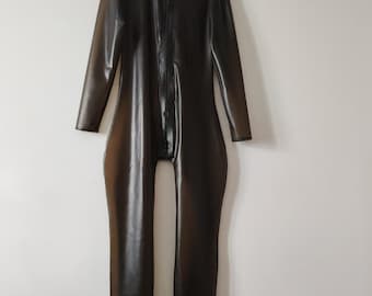 Traje de látex negro transparente hecho a mano y personalizado para hombre y mujer, con cremallera negra.