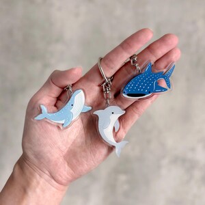 Oceana Acrylic Keychain, Aesthetic Ocean Wave Charm, Blue Sea Life Keyring, Coastal Summer Accessory