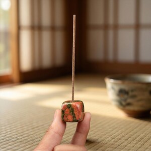 Porta incienso de cristal natural, quemador de piedra minimalista, decoración espiritual japonesa para escritorio. imagen 3