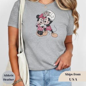 Retro Mickey Mouse Selfie Pose Baby Tee, Disney Mickey Minnie Mouse Selfie Pose Baby Tee, Retro Disney Trip, Y2k 90s Style Mickey Mouse Tee immagine 6