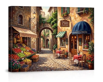 Op de afbeelding: Een canvas print met een charmante Italiaanse straatscène. Een fruitkraam met de tekst "FRUTTA FRESCA" toont verse producten. Een restaurant met de tekst "RISTORANTE IL VESUVIO" heeft zitplaatsen buiten. Geplaveide straat en bogen.