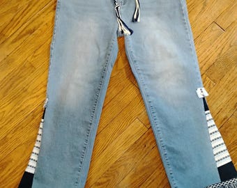 Jean bleu évasé en flanelle recyclée avec bordures à franges extensible, taille 12