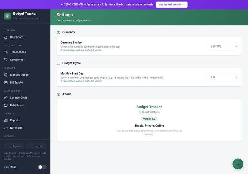 Op de afbeelding: Schermafbeelding van de Budget Tracker app-interface. Het instellingenmenu van de app wordt weergegeven, met opties voor valutasymbool en budgetcyclus. De naam en versie van de app zijn ook zichtbaar.