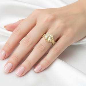 Lemon Quartz Gold Wire Ring: Hammered Gold Filled, Size 7