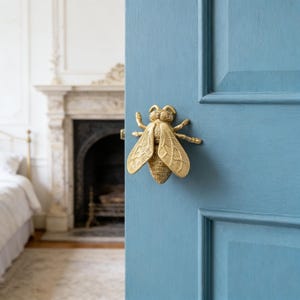 Handmade Bee Brass Door Handle & Hook | Nordic Animal Cabinet Pull | Housewarming Gift | Warm Natural Home Decor