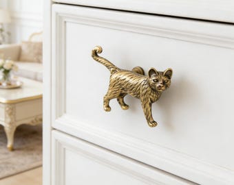 Handgemaakte messing deurklink en haak kat | Grillige dierenkastgreep | Housewarmingcadeau | Warme natuurlijke woondecoratie
