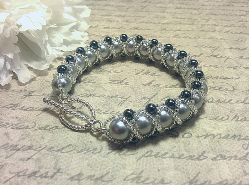 Tutorial PDF Right Angle Weave Swarovski Pearl Braided Bracelet with a Glass Seed Bead Overlay, Instant Download image 3