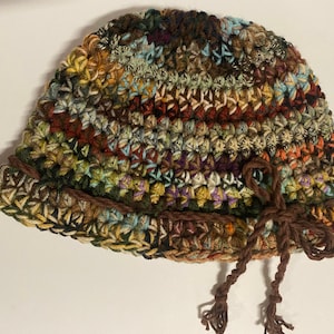 The Chunky Scrappy Crochet Bucket Hat PATTERN 14 available for free, details below image 7