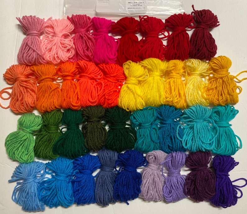 Acryl-Garn, gemischte Tasche aller Solid-Farben für Handwerk, Stricken, häkeln Scrap-Projekte Regenbogen oder neutrale Farben Bild 2