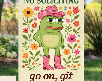 Funny No Soliciting Garden Flag, Frog Cowboy Yard Sign, Go On Git Meme Flag, Western Frog Outdoor Decor, Summer Garden Gift,Front Yard Decor