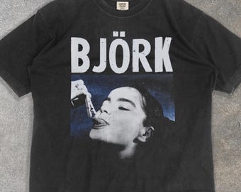 Comfort Colors Bjork T-shirt