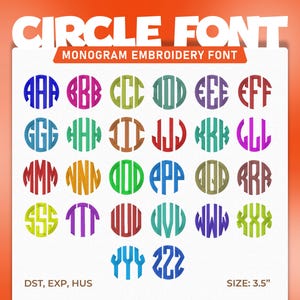 Puede incluir: Un juego de tres cuencos de cerámica apilables en tamaños graduados. Los cuencos son blancos con un acabado moteado y texturizado y presentan un borde ligeramente ensanchado. El cuenco más grande mide aproximadamente 20 cm de diámetro.