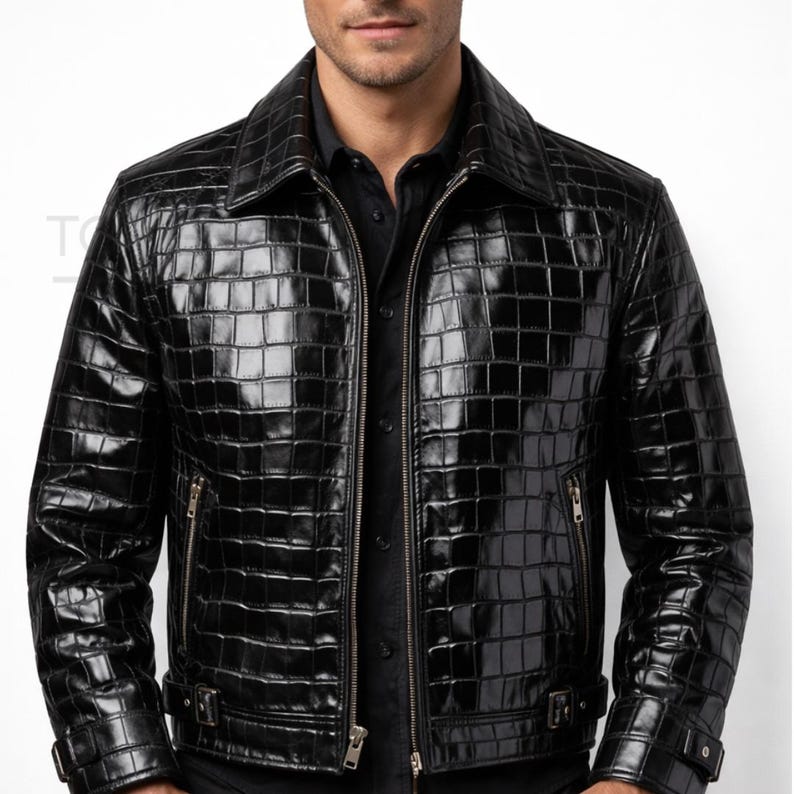 Giacca da uomo in pelle con stampa coccodrillo - Giacca nera in vera pelle con zip, vestibilità classica slim - Cappotto in pelle di lusso con texture immagine 2