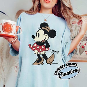 May include: A rustic wooden sign with the text "Welcome to our porch" in white lettering. The sign features a distressed finish and a simple, inviting design, perfect for outdoor decor.