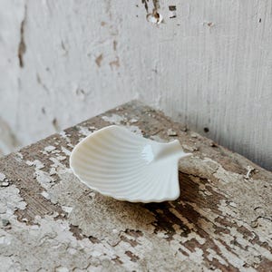 Vintage Lenox Petite Shell Dish