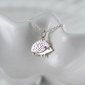 Collar de erizo - Colgante de plata de ley - Regalo para ella - Charm de erizo - Joya bonita - Amante de los animales - Idea de regalo única - Puercoespín