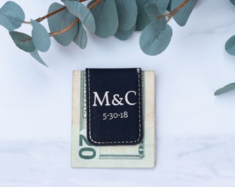 Custom leather money clip - Personalized money clip - Gift for him - Leather gift - Minimalist gift - Magnetic clip - Slim front wallet