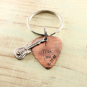 Custom copper guitar pick keychain - Personalized guitar pick - Musician gift - I pick you - Personalized gift - Gift for men - Father&#39;s Day