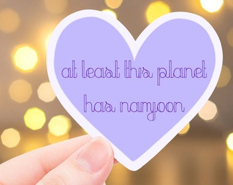 Au moins cette planète a Namjoon Heart BTS Sticker