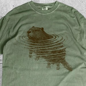 Beaver Swimming Shirt Nature Lover Graphic Tee Wildlife T-Shirt Outdoor Adventure Apparel River Animal Unisex Tee Lake Life Shirt Gift